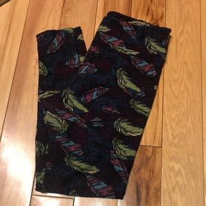 LuLaRoe Tall & Curvy leggings